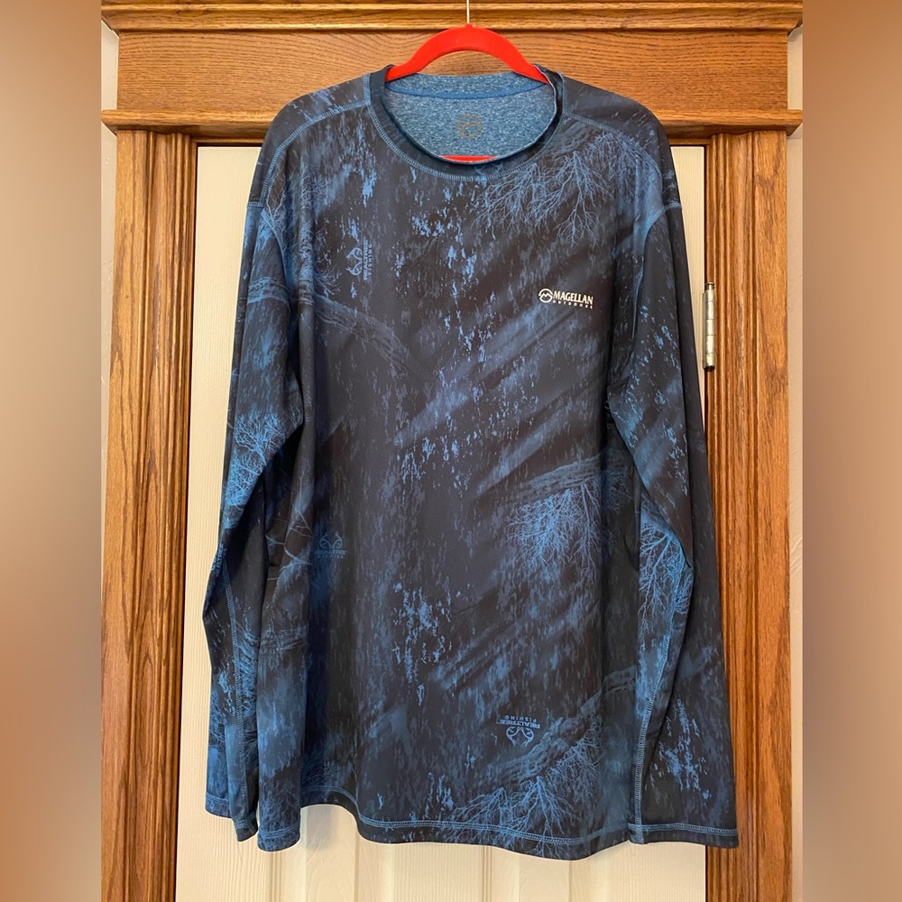 Magellan Realtree Men’s Outdoor Fishing Shirt Sz 2XL Blue
